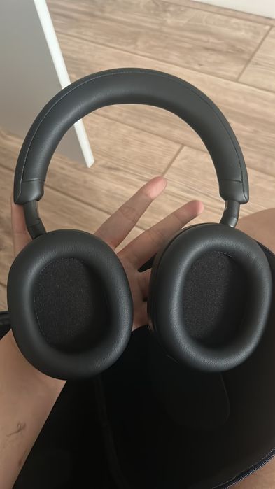 Наушники Sony WH-1000XM5