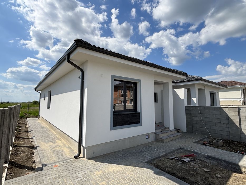 Duplex parter Mosnita Noua, 71 mp utili, toate utilitatile