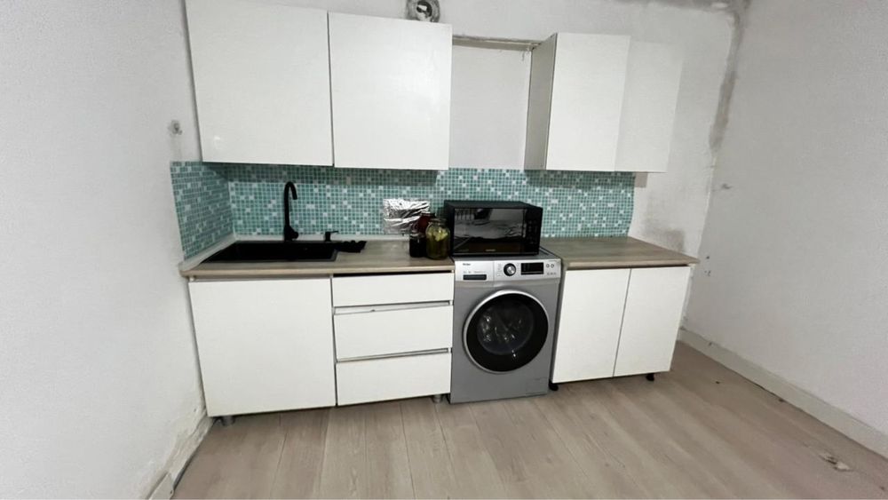 Срочно продам кухонный гарнитур