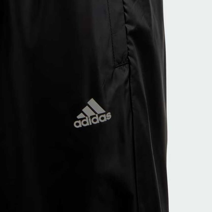 ОРИГИНАЛЕН спортен екип ADIDAS от Англия