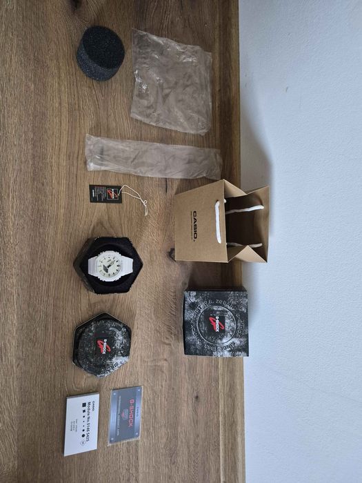Casio G-Shock GA-2100-7A7