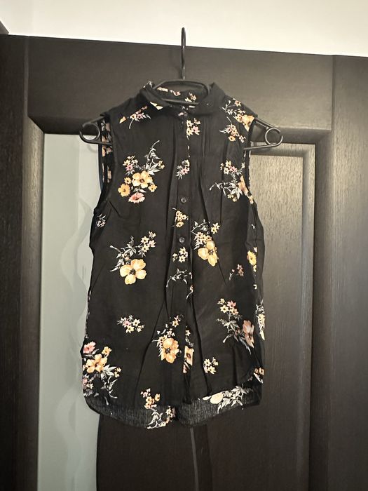 Tricouri dama 9 bucati …toate 80 lei