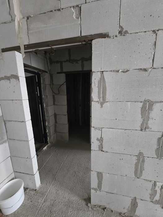 Продаётся 1х комн квартира на 2 этаже Ор-р  7 микрорайон