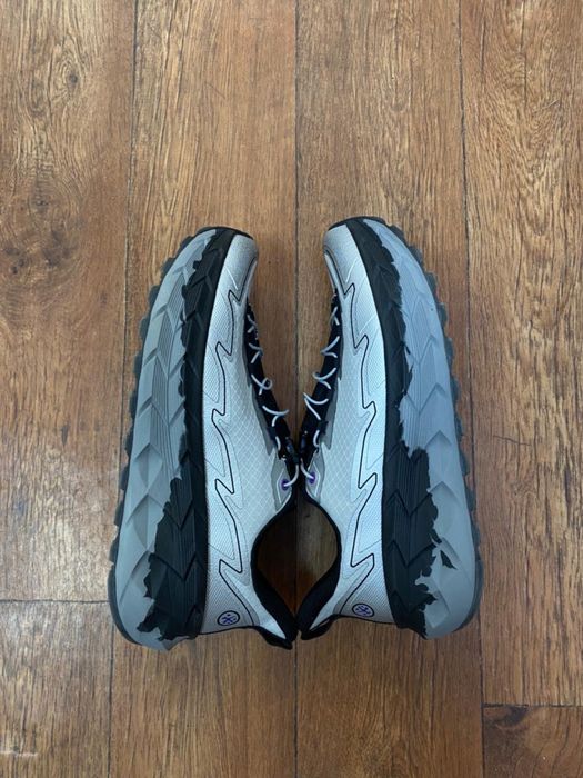 Беговые кроссовки фирмы Бимай