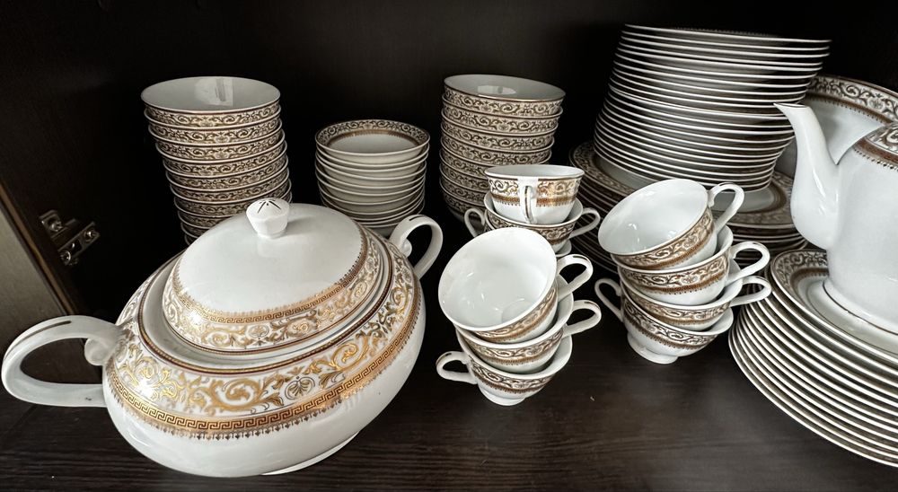 Продам столовый сервиз на 12 персон