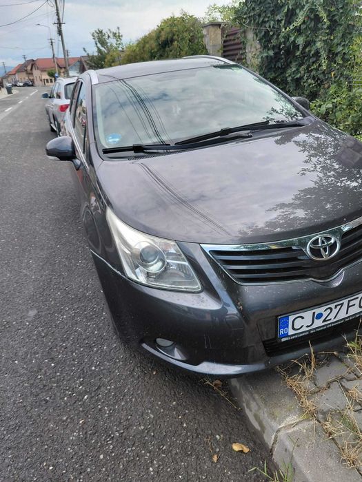 Vand Toyota Avensis 2000cmc 126 cp