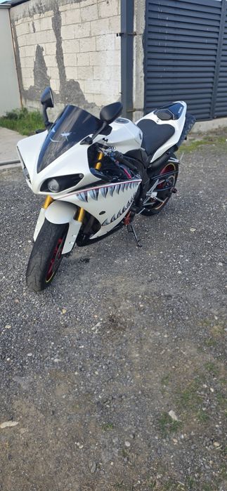 Yamaha R1 2009 Big Bang bine întreținută!
