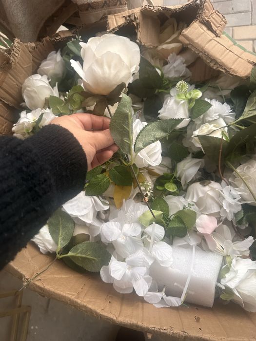 Цветы стойка срочно удобные красивые