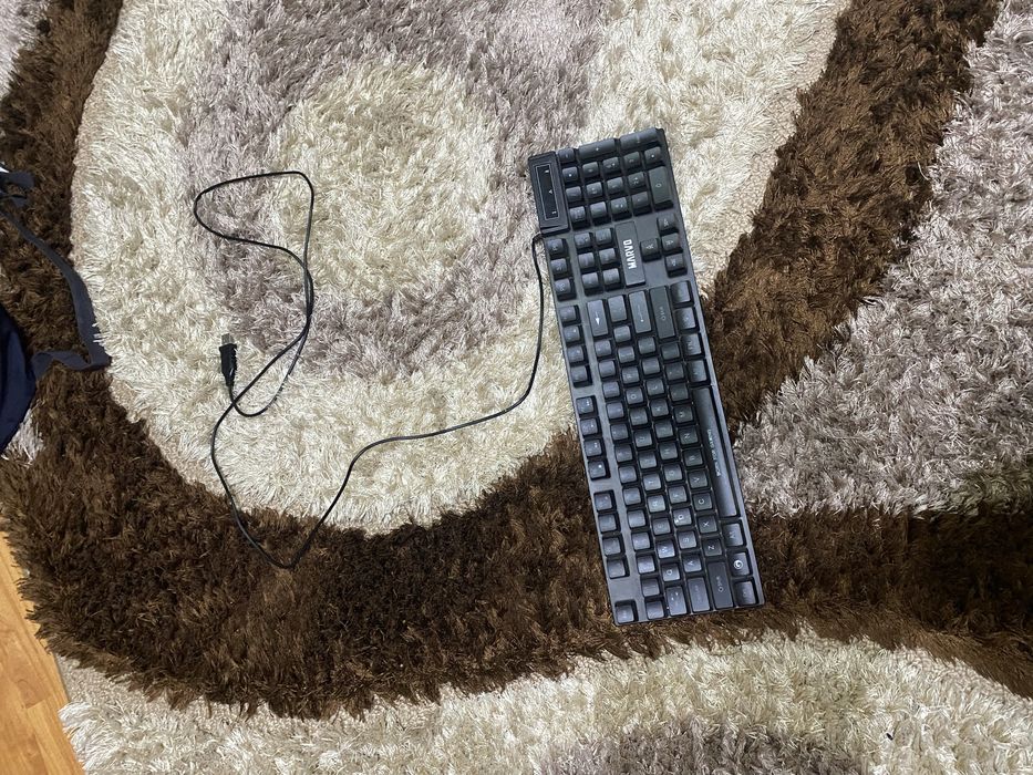 Vand tastatura MARVO intro stare foarte buna