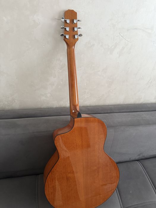 Гитара отличная состаяние