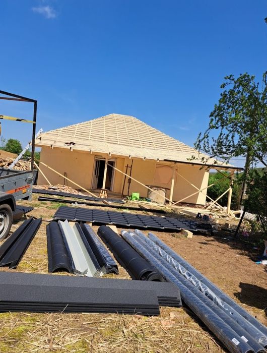 Acoperișuri si reparatii la urgența