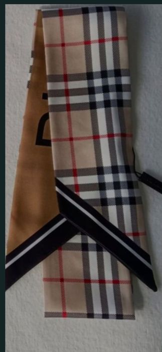 Eșarfe Burberry, model 2026, 100% mătase, preț fix