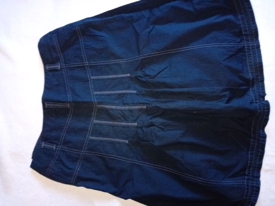 Vând fuste ptr.damă