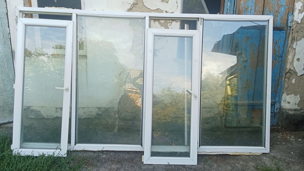 Продам пластик окно