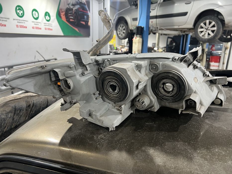 Продам фара камри 40