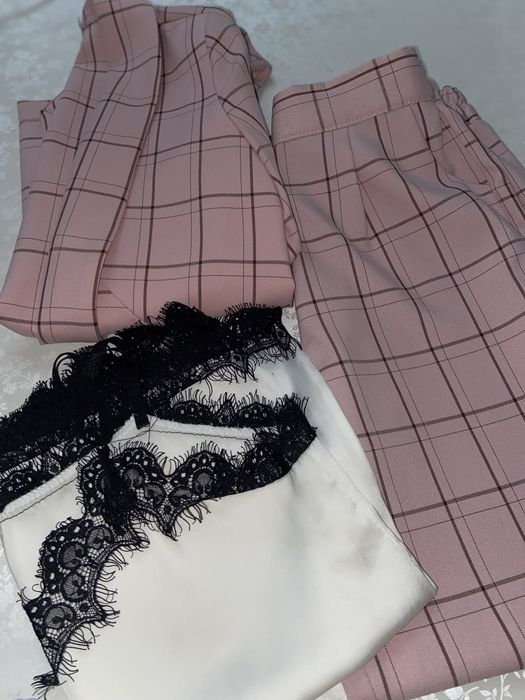 Костюм тройка