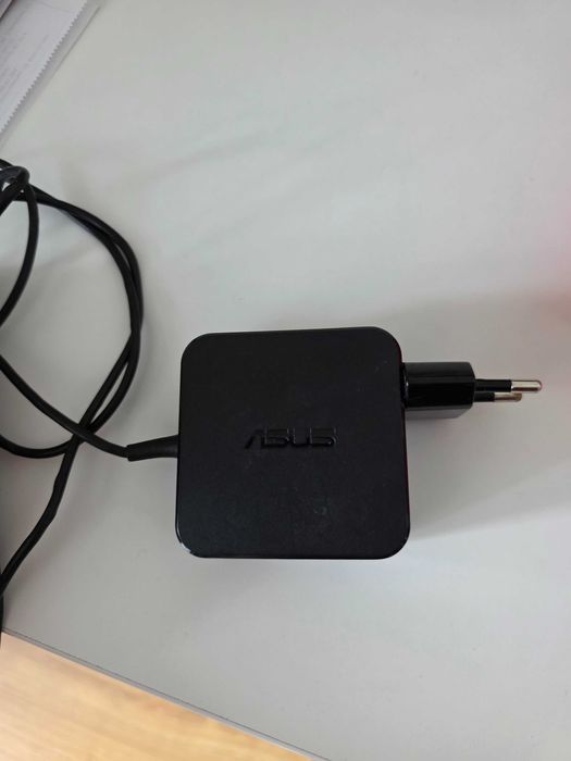 Лаптоп Asus Vivobook 15