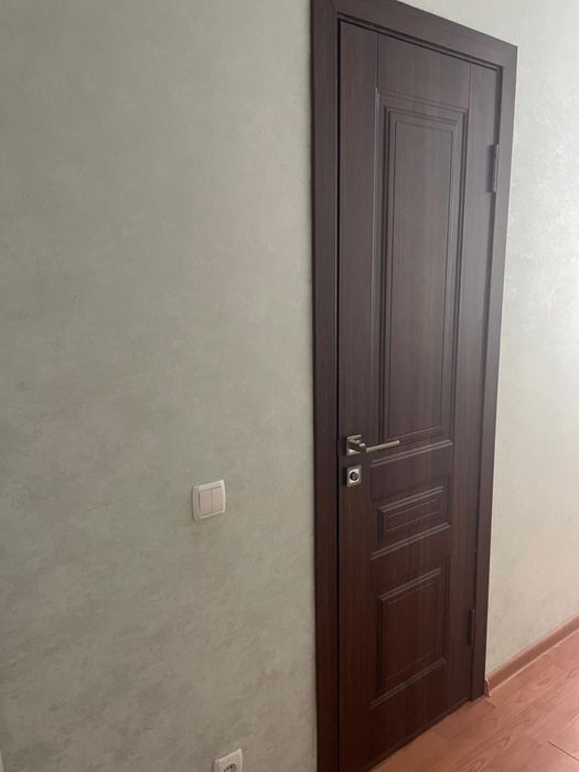 2 есік және ламинат