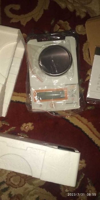 Весы лабораторные