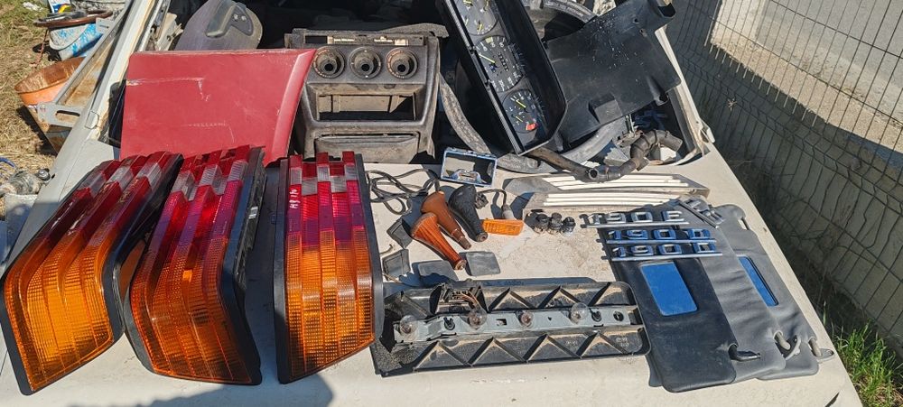 Faruri stopuri volan  lot de piese mercedes 190 w201 w123 w124 w140
