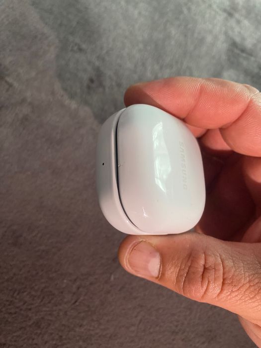 Cutie de casti wireless Samsung (fara casti)