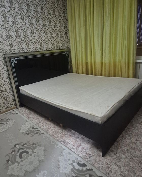 Двухспальная кровать