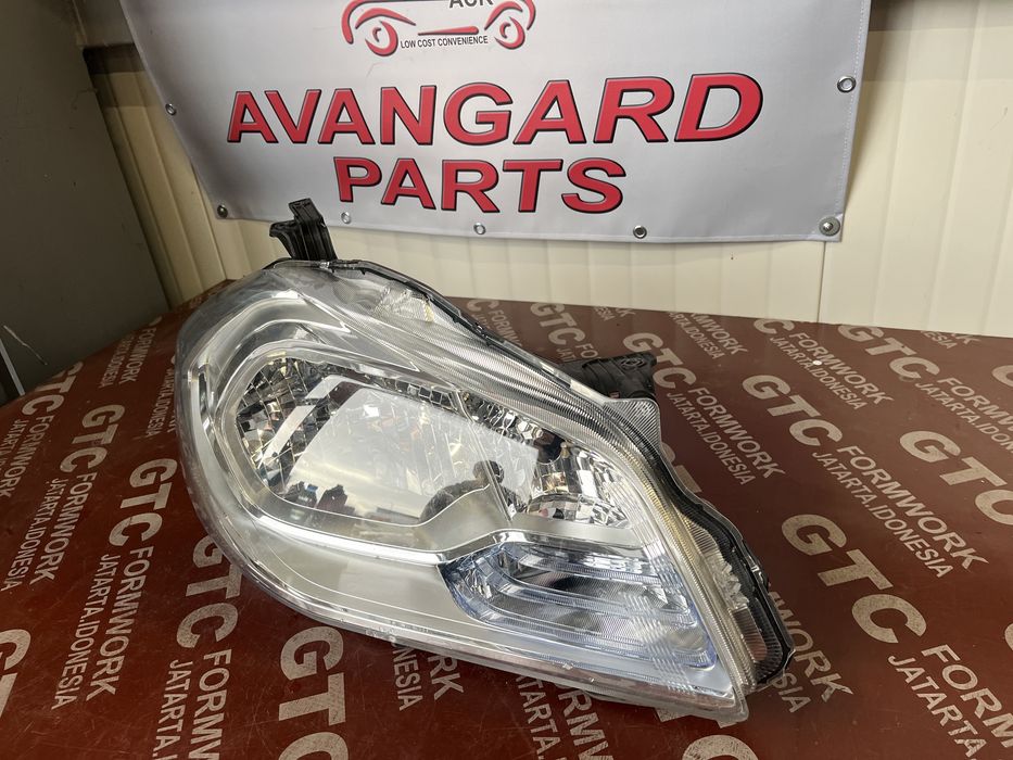 Фар Suzuki SX4 S cross десен 2 броя