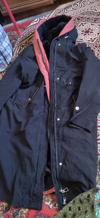 Qisqi kiyimler bar arzan bagada