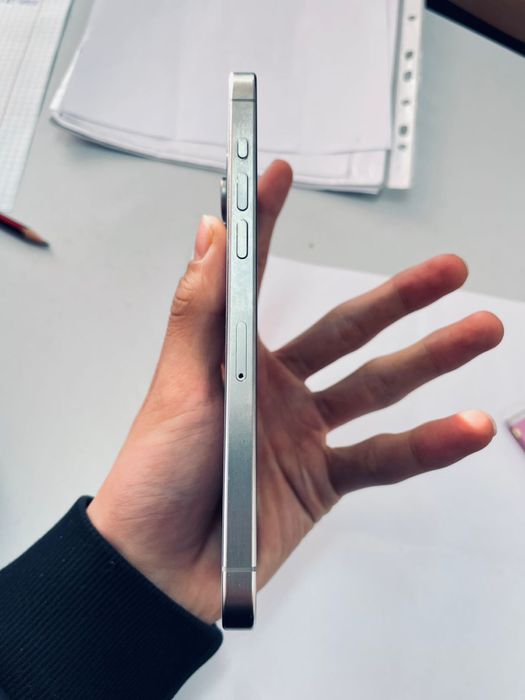 Продам Айфон 15Pro Max 256