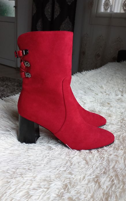 Cizme elegante cu toc de 7 cm