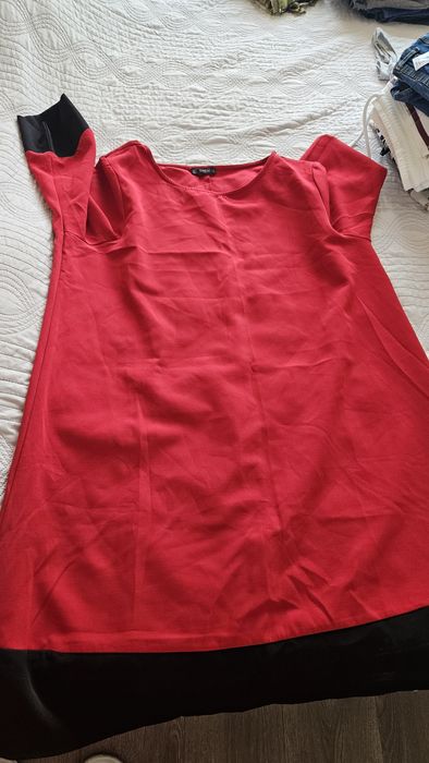 Рокля червена с подарък
