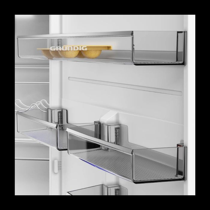 Нов хладилник/фризер за вграждане GRUNDIG GKNI6950FHN, No Frost, 370 л
