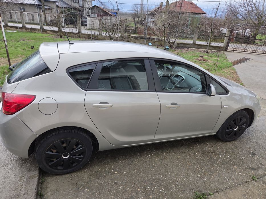 OPEL Astra 2010 — imagine 2