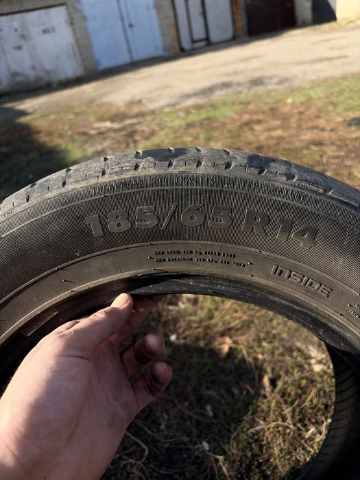 Продам два балона r14 nokian