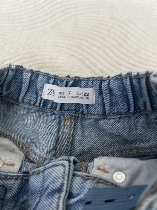 Къси дънкени панталонки ZARA.