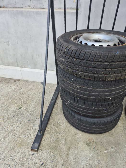 Cauciucuri dube pe 16