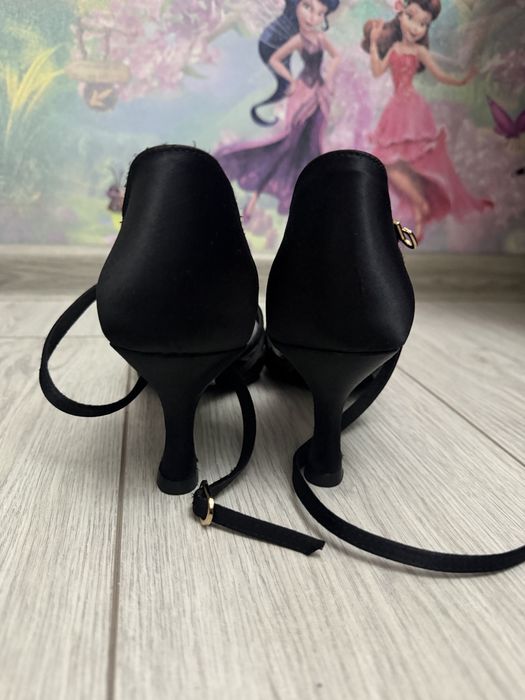 Туфли для бальных танцев