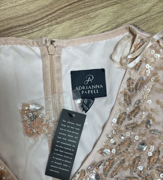 Роскошное брендовое платье ручной работы  Adrianna Papell.