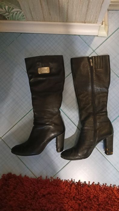 Продается женская обувь