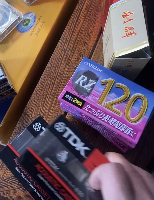 Аудиокассеты, разные, читайте объявление