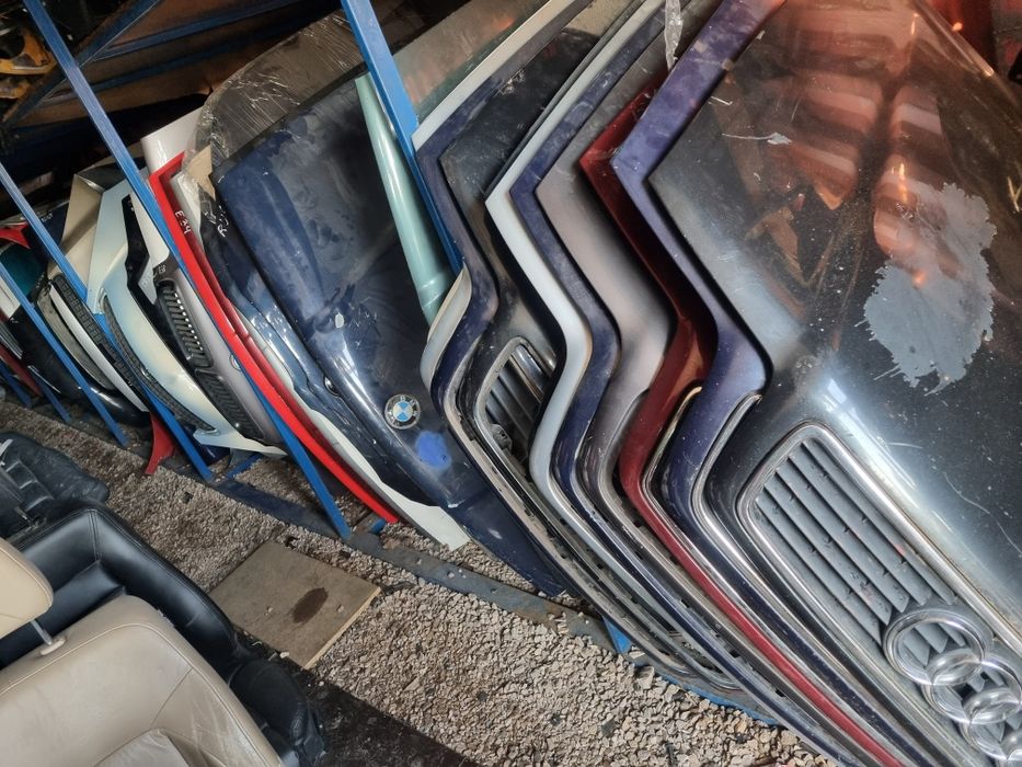 Капоты на японском авто.