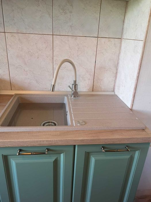 Proprietar, inchiriez garsoniera spatioasa in zona Lujerului (Strada Dealul Tugulea)