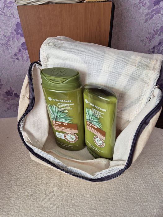 Косметичка от Ив Роше