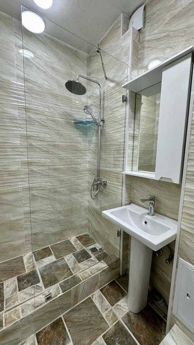 Продается квартира в центре Шайхантахура. Лабзак ц-13