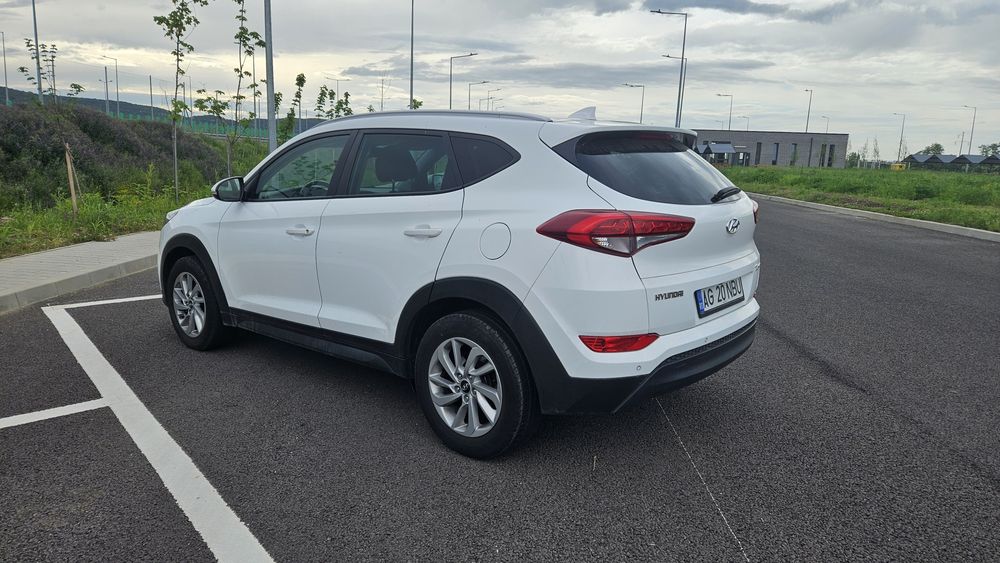 Hyundai tucson 2017 1.7 motorina automat