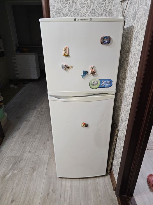 Продам холодильник