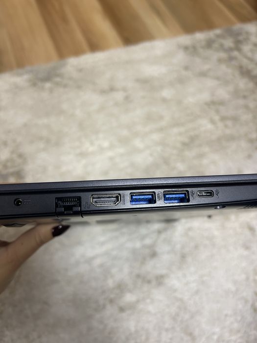 Laptop Acer Aspire A515-56-50QN