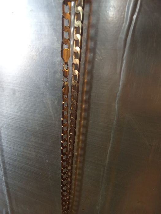 Позлатена верижка