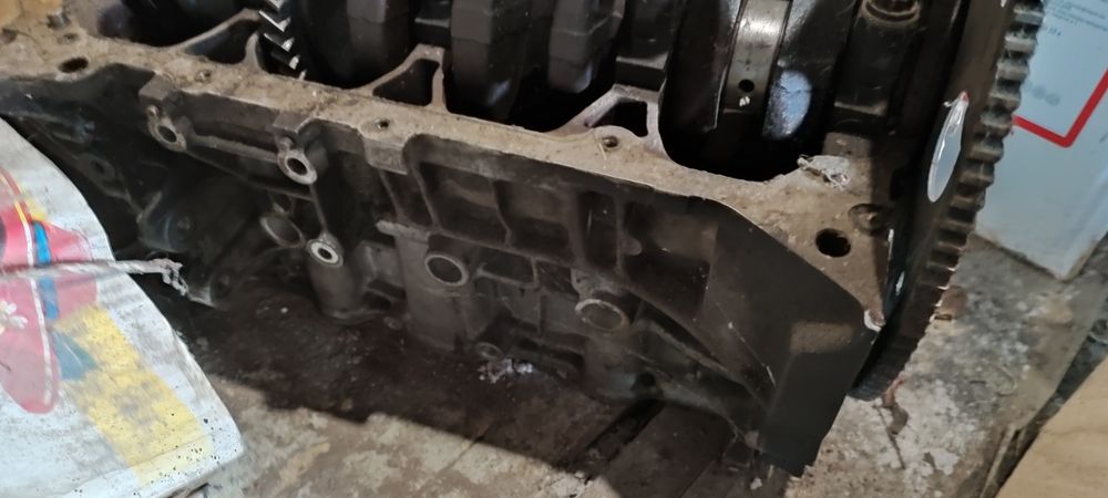 Блок с коленвалом