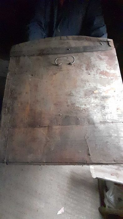 Антични дървени сандъци